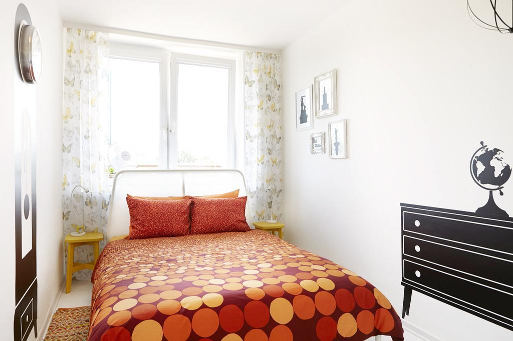 Lovely Sunny Flat In City Center Varsovia Habitación foto